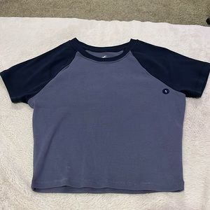 hollister tee